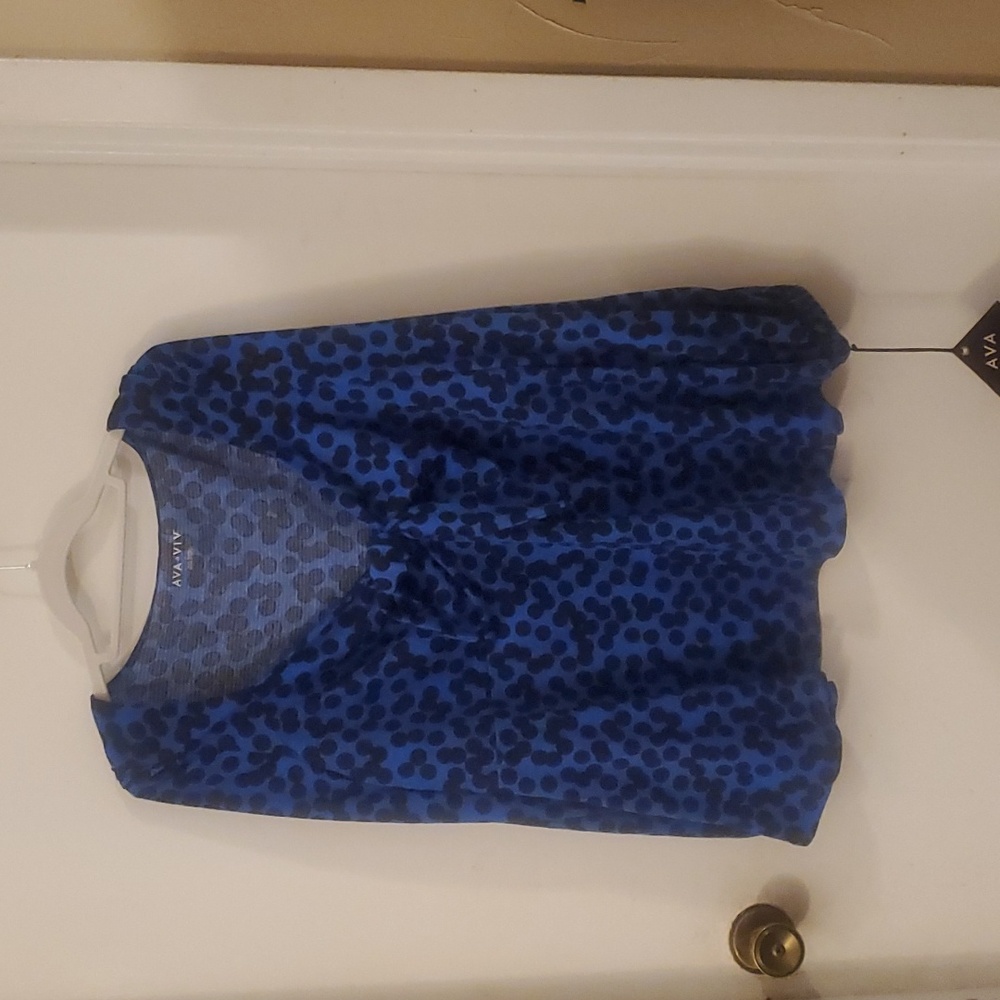 Ava & Viv Blue with black dot 1x top